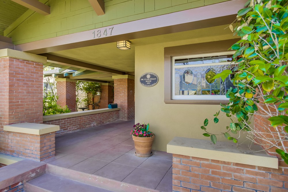 Virtual tour photo 10 of 86 for 1847 Altamira Pl