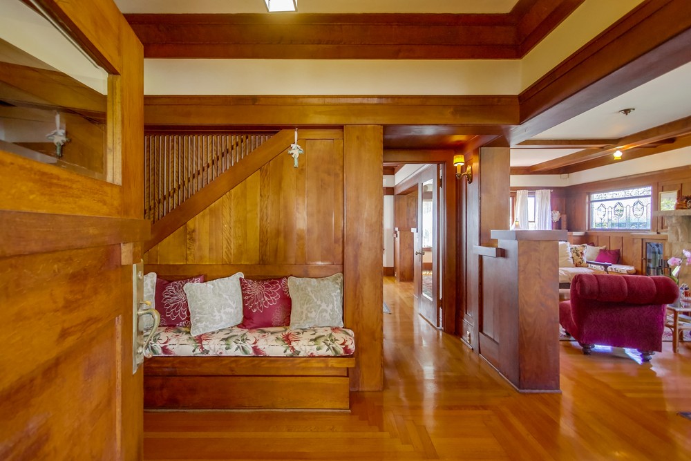 Virtual tour photo 17 of 86 for 1847 Altamira Pl