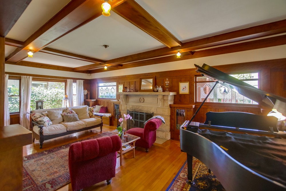 Virtual tour photo 18 of 86 for 1847 Altamira Pl
