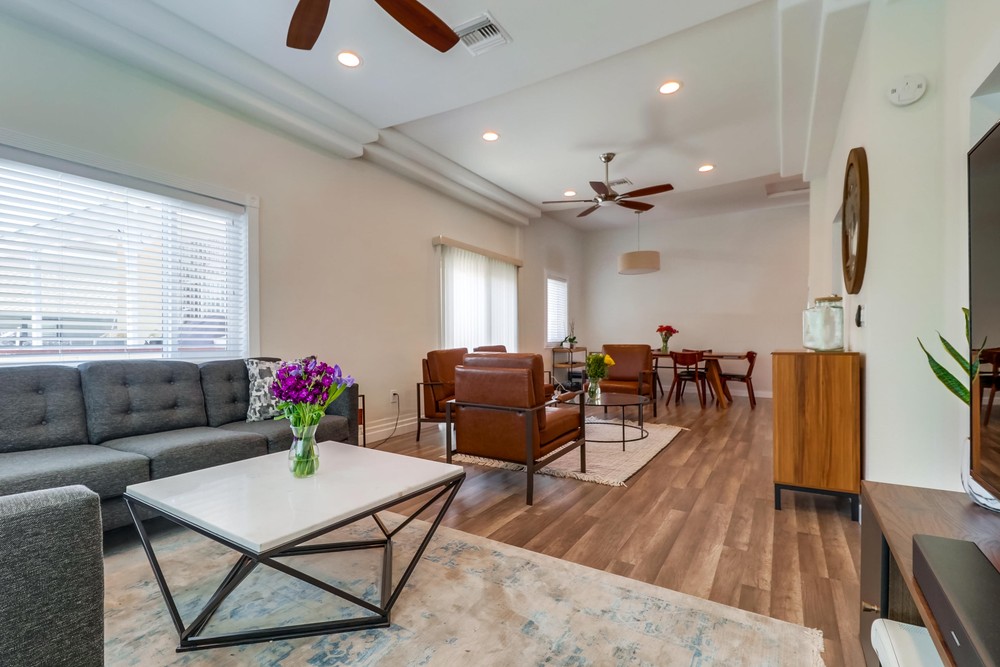 Virtual tour photo 11 of 29 for 1850 Kearney Ave