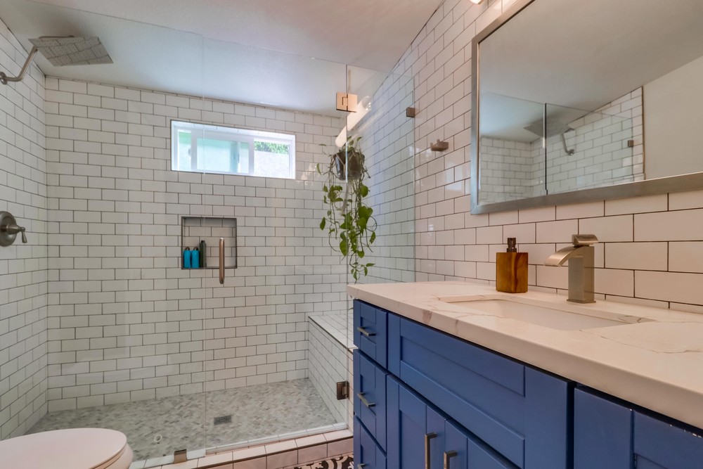 Virtual tour photo 21 of 29 for 1850 Kearney Ave
