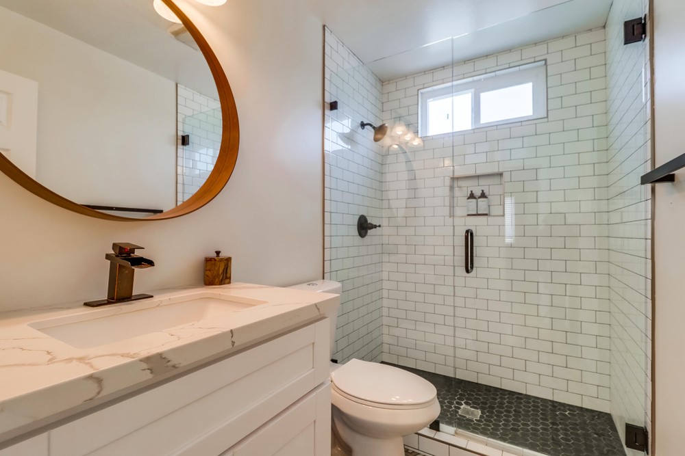 Virtual tour photo 24 of 29 for 1850 Kearney Ave