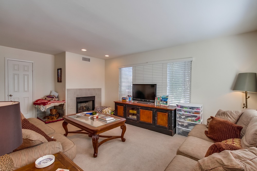 Virtual tour photo 7 of 26 for 1853 Hornblend Street