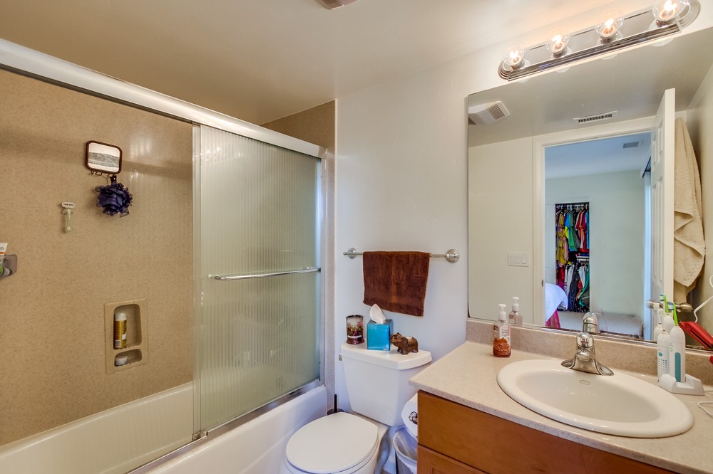 Virtual tour photo 21 of 26 for 1853 Hornblend Street