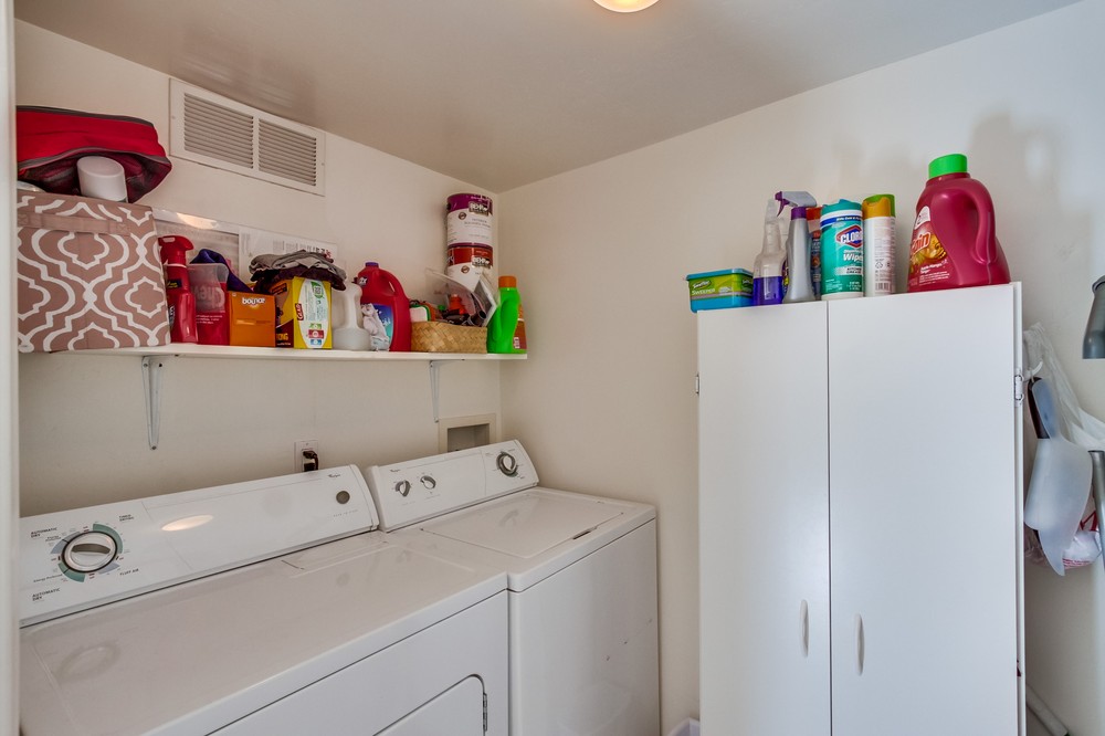 Virtual tour photo 23 of 26 for 1853 Hornblend Street
