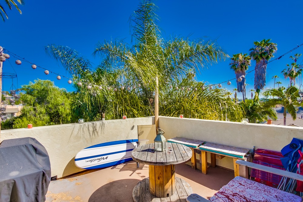 Virtual tour photo 25 of 26 for 1853 Hornblend Street