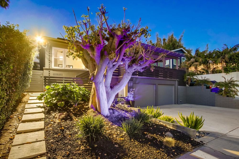 Virtual tour photo 1 of 67 for 1854 Beryl St