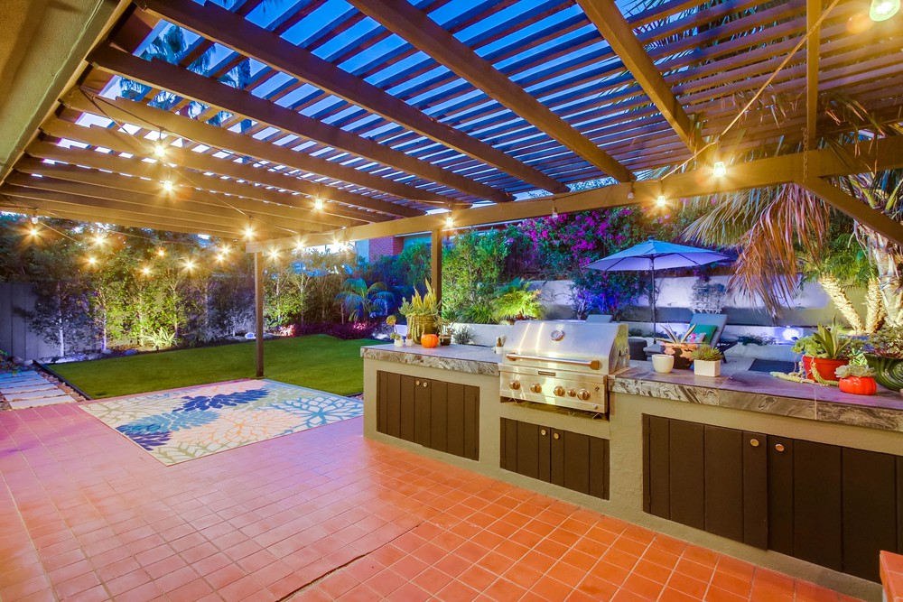 Virtual tour photo 11 of 67 for 1854 Beryl St