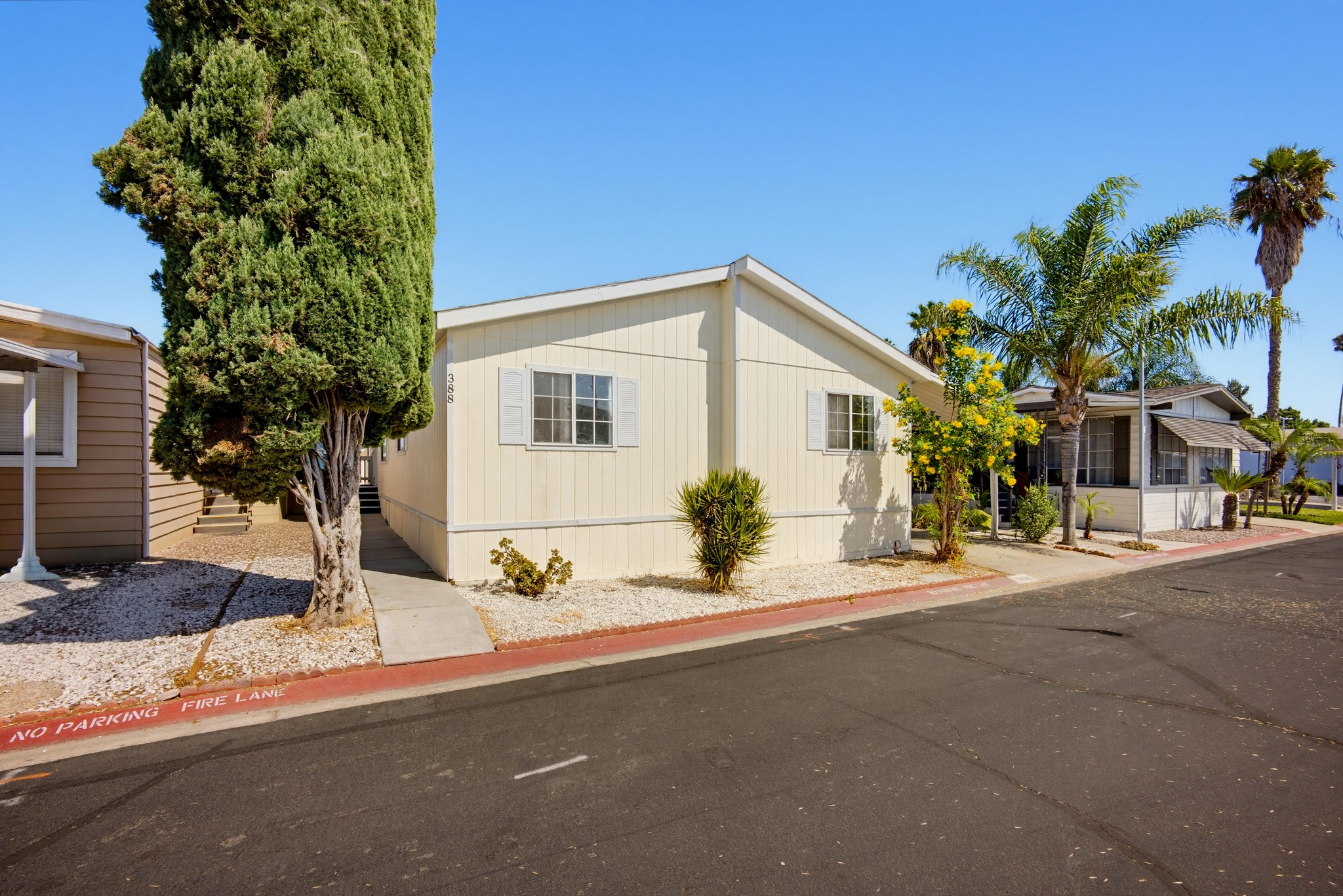 Virtual tour photo 1 of 36 for 1855 E Riverside Dr Spc 388