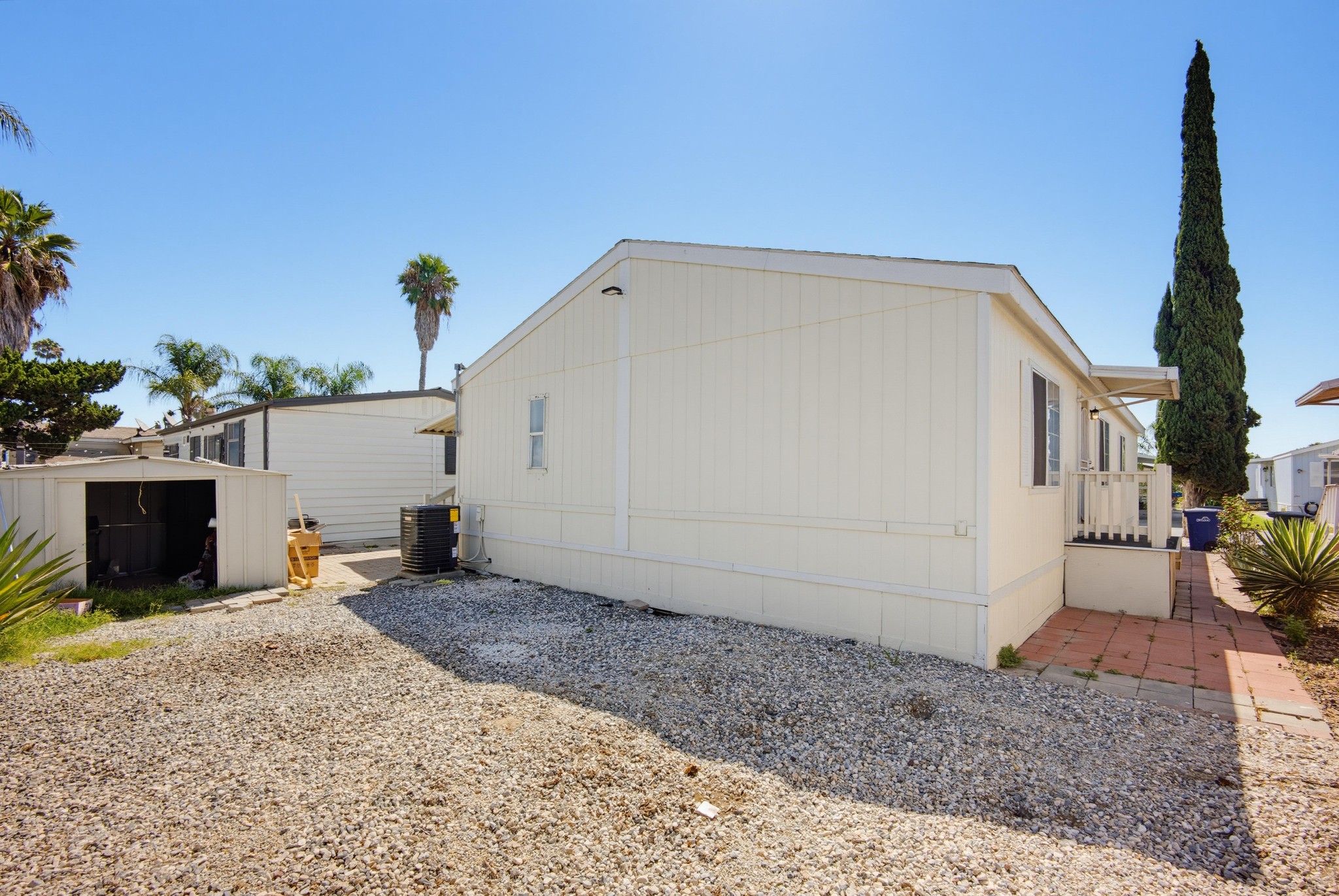 Virtual tour photo 34 of 36 for 1855 E Riverside Dr Spc 388