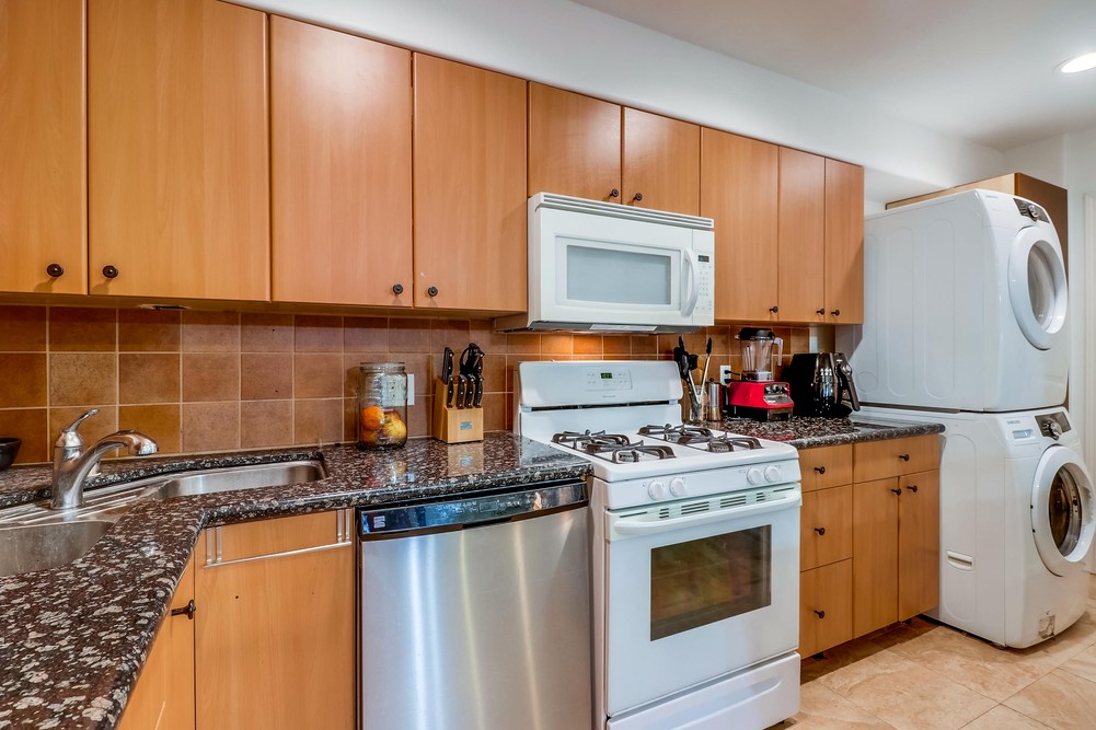 Virtual tour photo 16 of 28 for 1857 1/2 Grand Ave