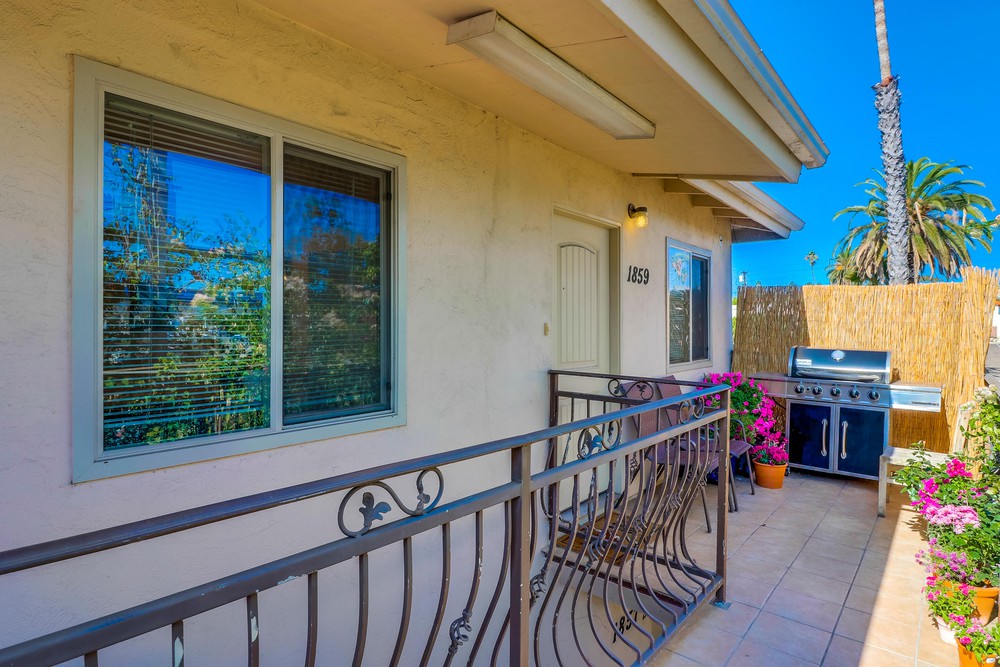 Virtual tour photo 1 of 25 for 1859 Grand Ave