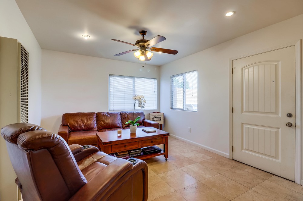 Virtual tour photo 10 of 25 for 1859 Grand Ave