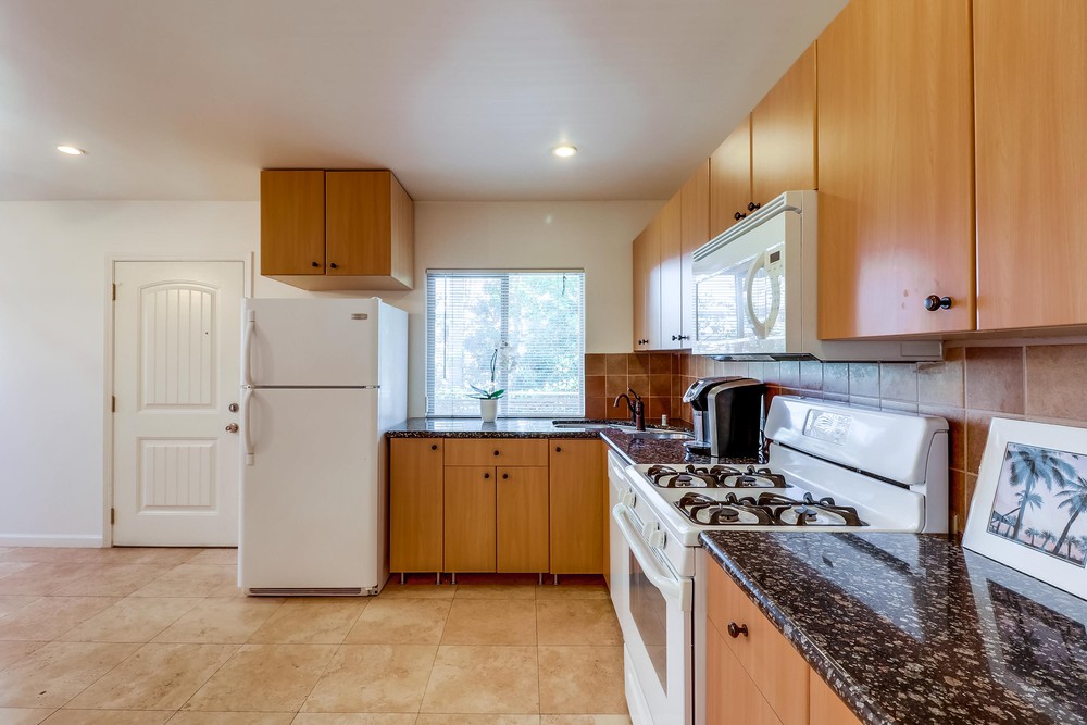 Virtual tour photo 19 of 25 for 1859 Grand Ave