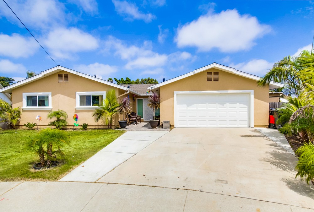 Virtual tour photo 6 of 54 for 1862 Halley St