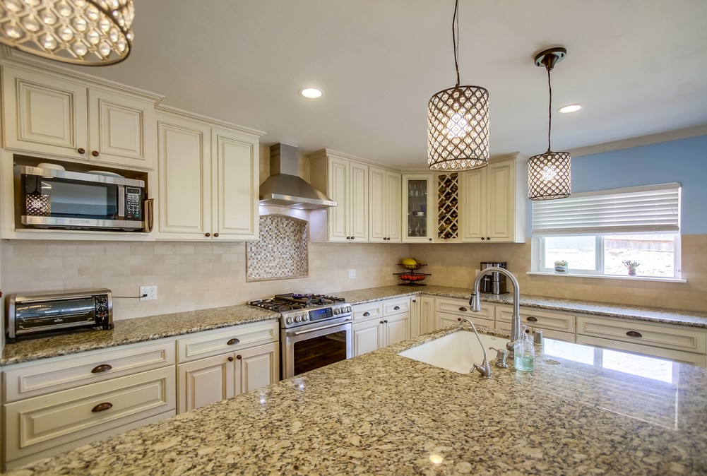 Virtual tour photo 21 of 54 for 1862 Halley St