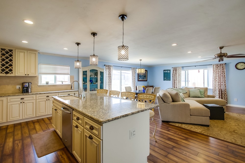 Virtual tour photo 23 of 54 for 1862 Halley St