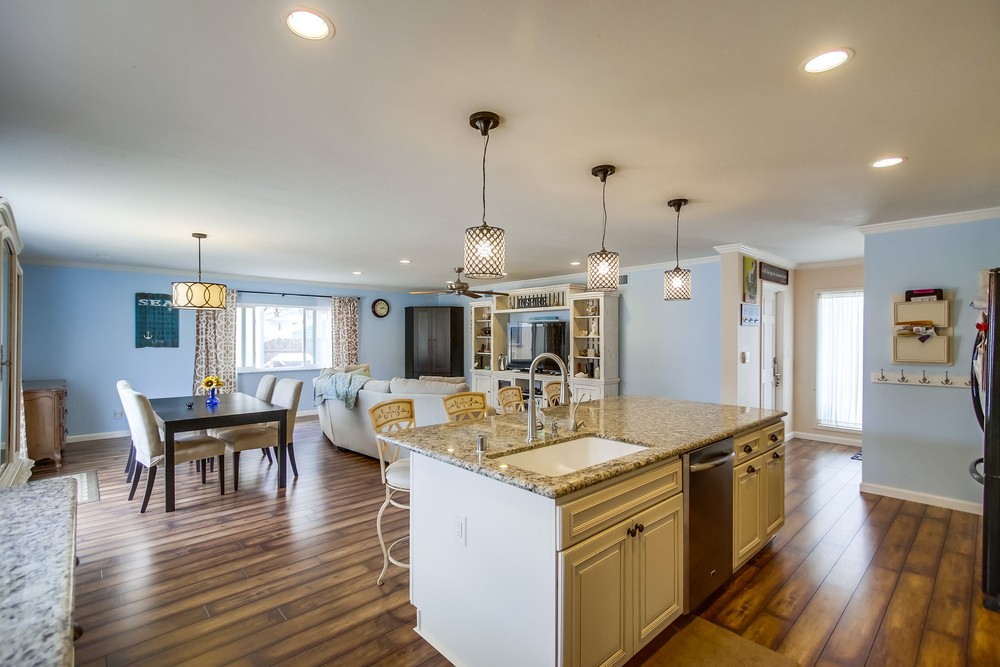 Virtual tour photo 24 of 54 for 1862 Halley St