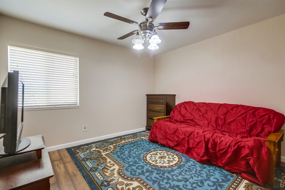 Virtual tour photo 25 of 54 for 1862 Halley St