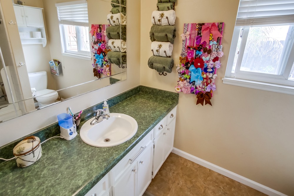 Virtual tour photo 28 of 54 for 1862 Halley St