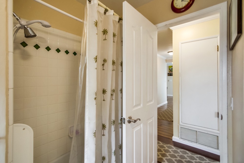 Virtual tour photo 30 of 54 for 1862 Halley St