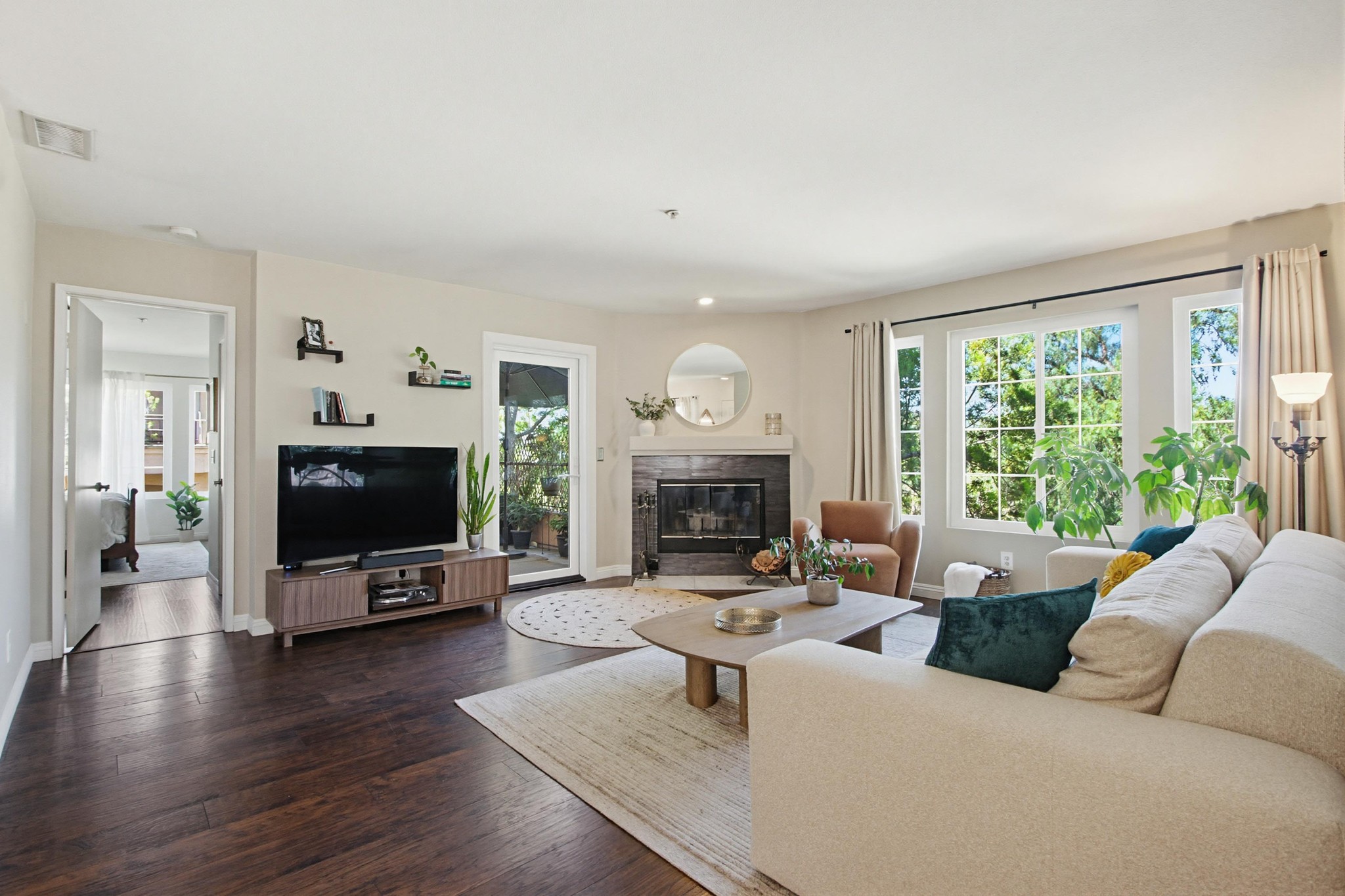 Virtual tour photo 5 of 61 for 18650 Caminito Cantilena UNIT 296