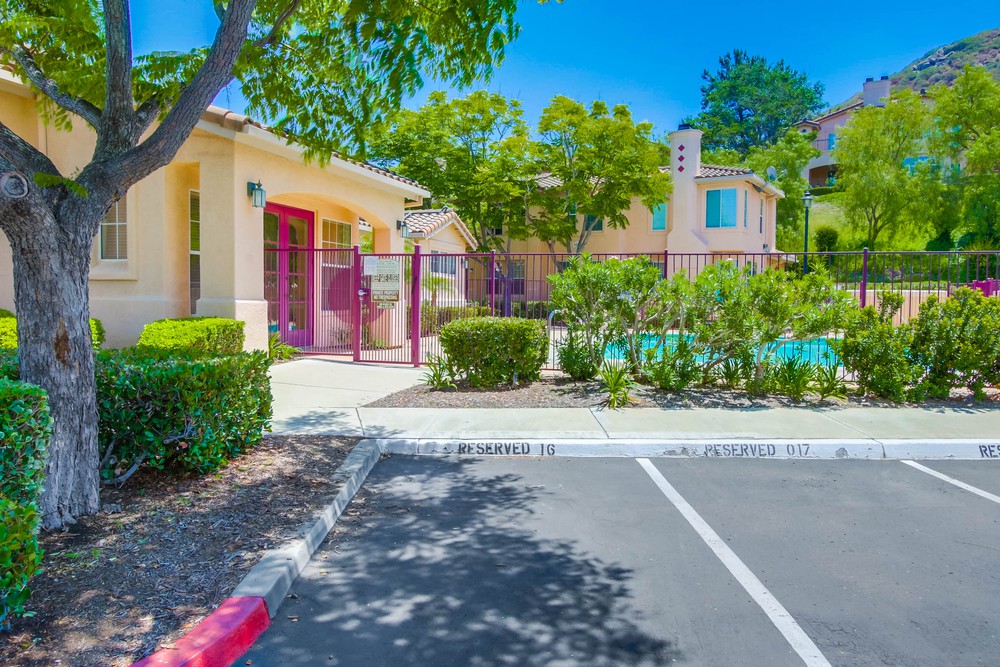 Virtual tour photo 30 of 32 for 18656 Caminito Cantilena UNIT 275