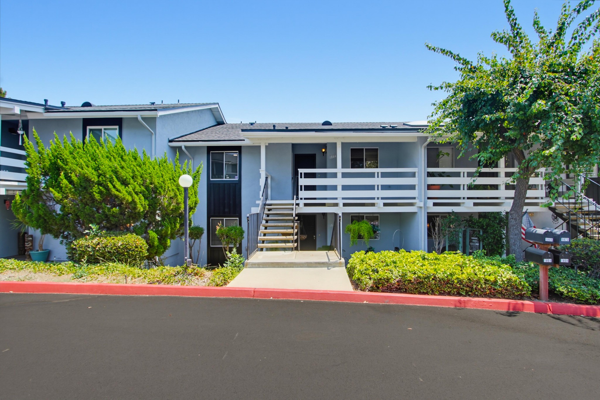 Virtual tour photo 1 of 43 for 1866 Fairway Cir Dr