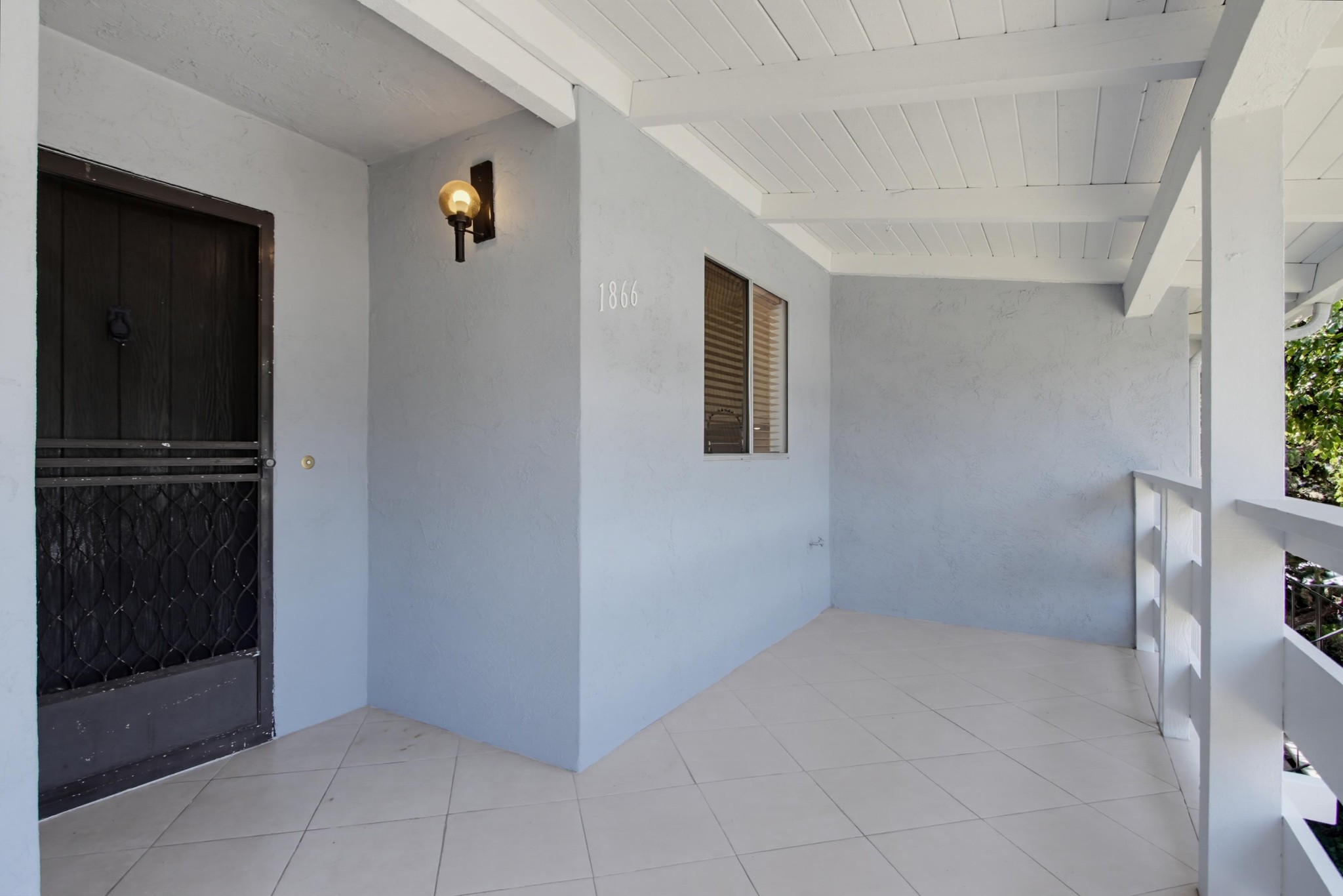 Virtual tour photo 6 of 43 for 1866 Fairway Cir Dr