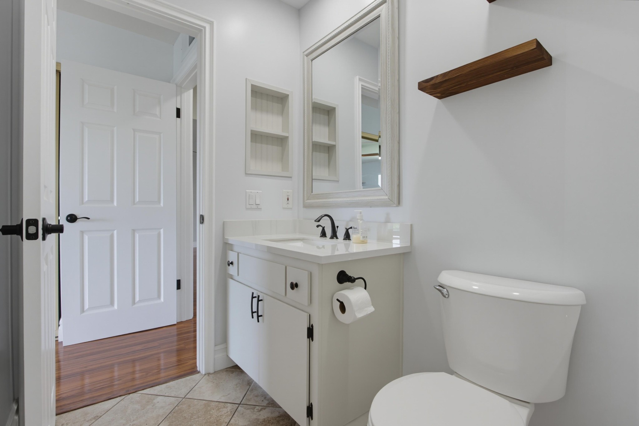 Virtual tour photo 35 of 43 for 1866 Fairway Cir Dr