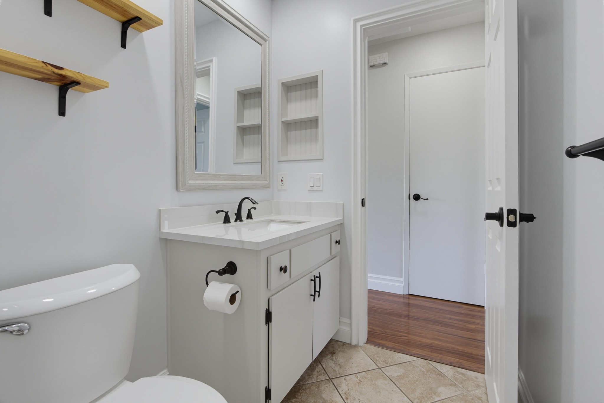 Virtual tour photo 38 of 43 for 1866 Fairway Cir Dr