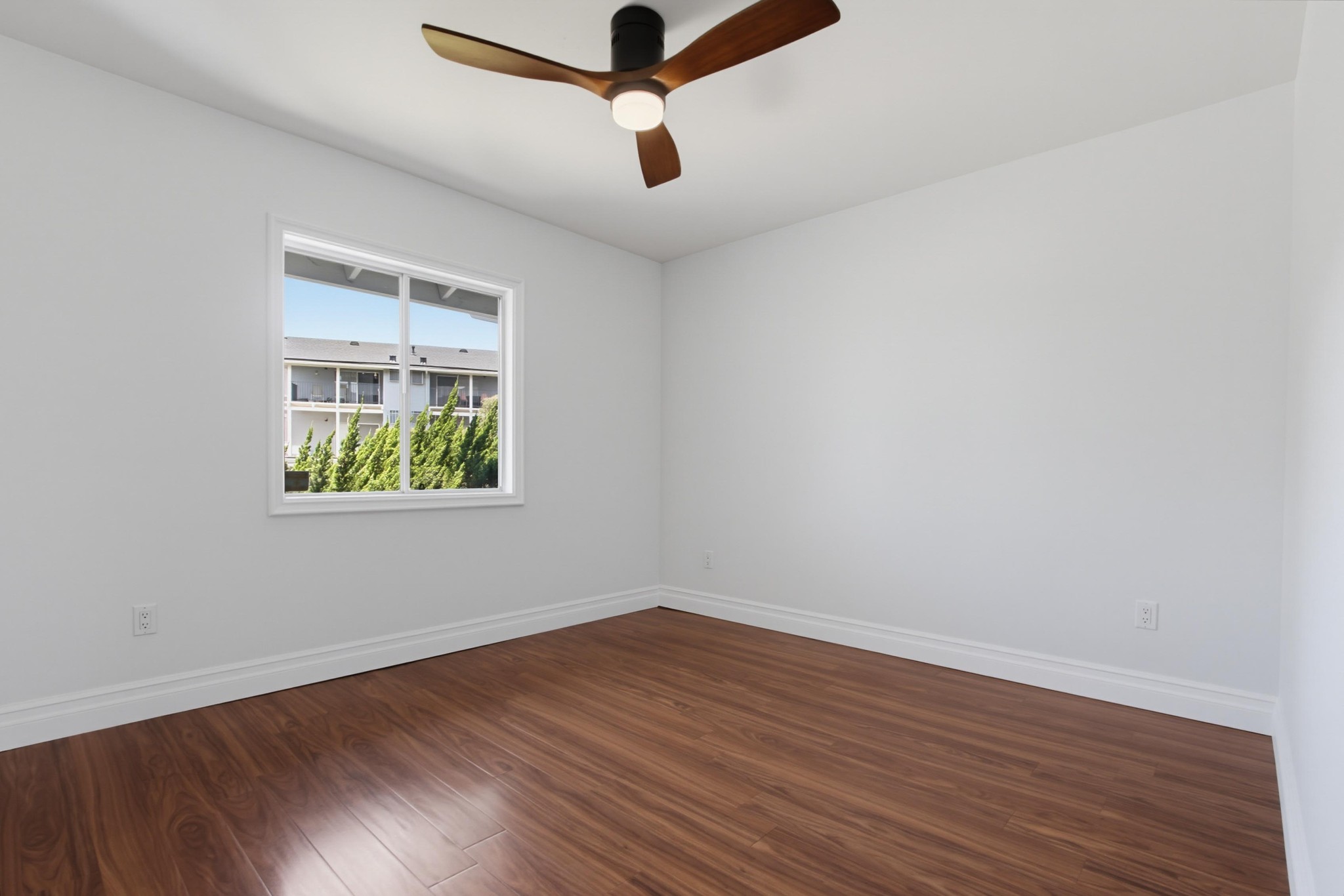 Virtual tour photo 39 of 43 for 1866 Fairway Cir Dr