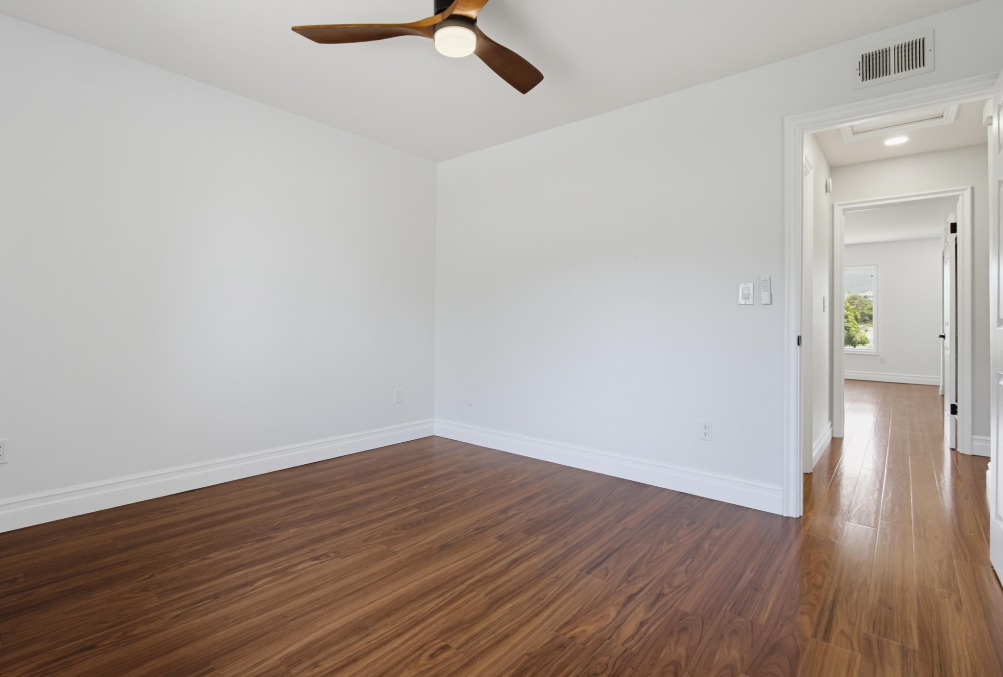 Virtual tour photo 42 of 43 for 1866 Fairway Cir Dr
