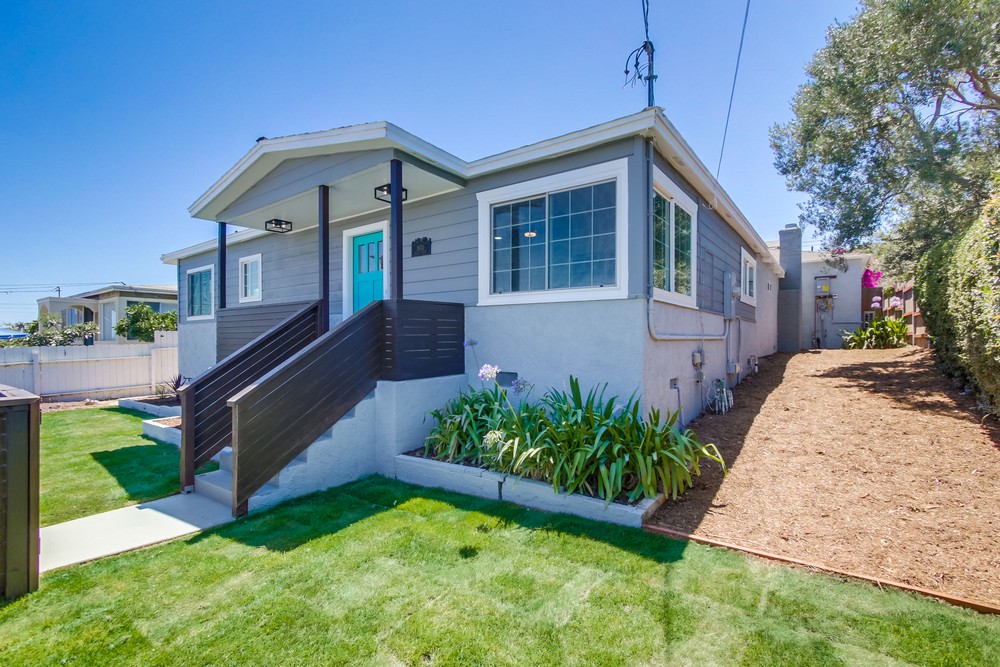 Virtual tour photo 5 of 64 for 1870 David St