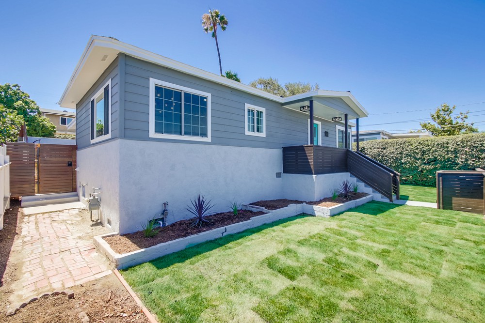 Virtual tour photo 7 of 64 for 1870 David St