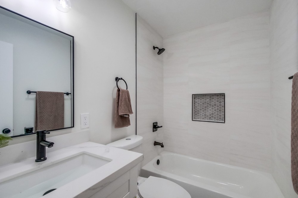 Virtual tour photo 24 of 64 for 1870 David St