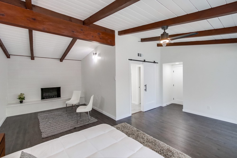 Virtual tour photo 34 of 64 for 1870 David St