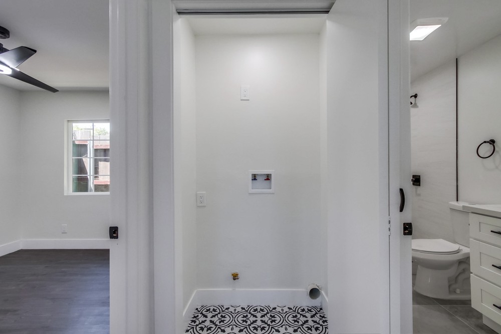 Virtual tour photo 62 of 64 for 1870 David St