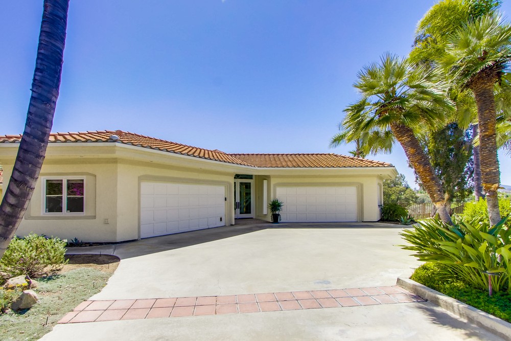 Virtual tour photo 6 of 103 for 18708 Lunada Point