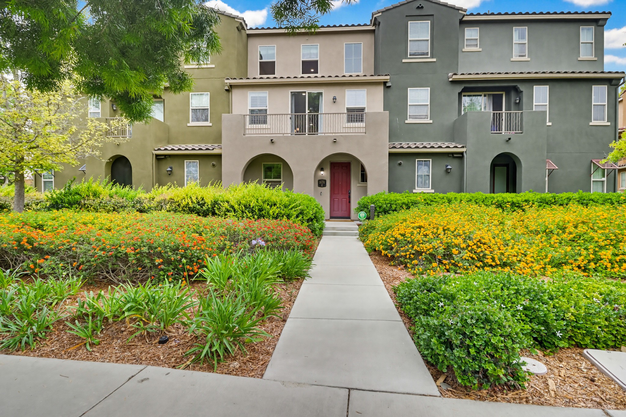Virtual tour photo 1 of 59 for 1876 Champagne Ct UNIT 6