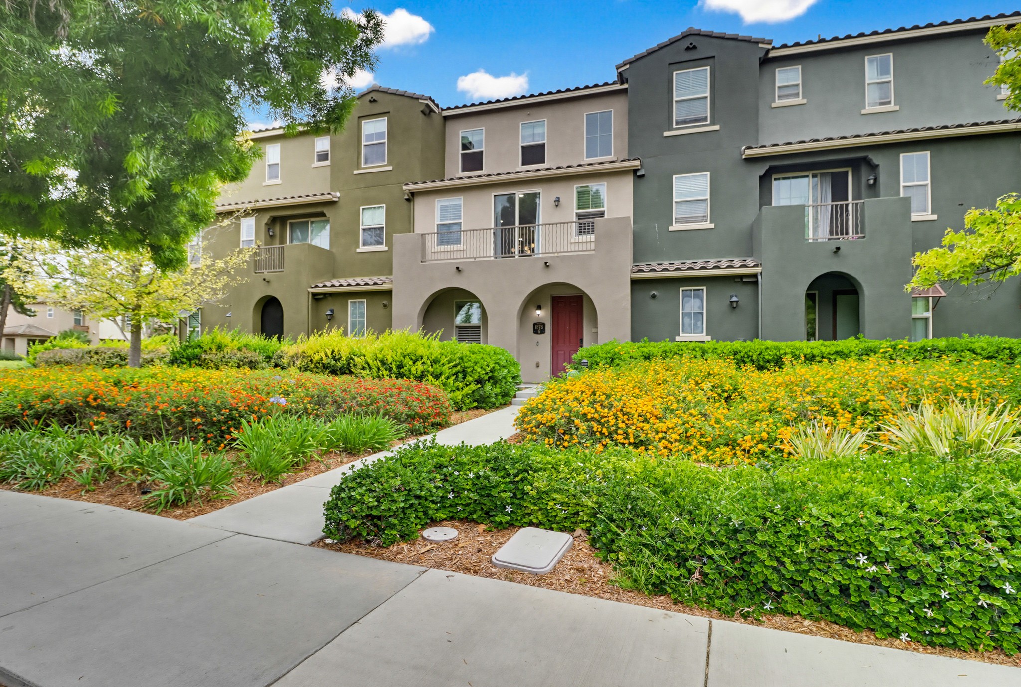 Virtual tour photo 3 of 59 for 1876 Champagne Ct UNIT 6
