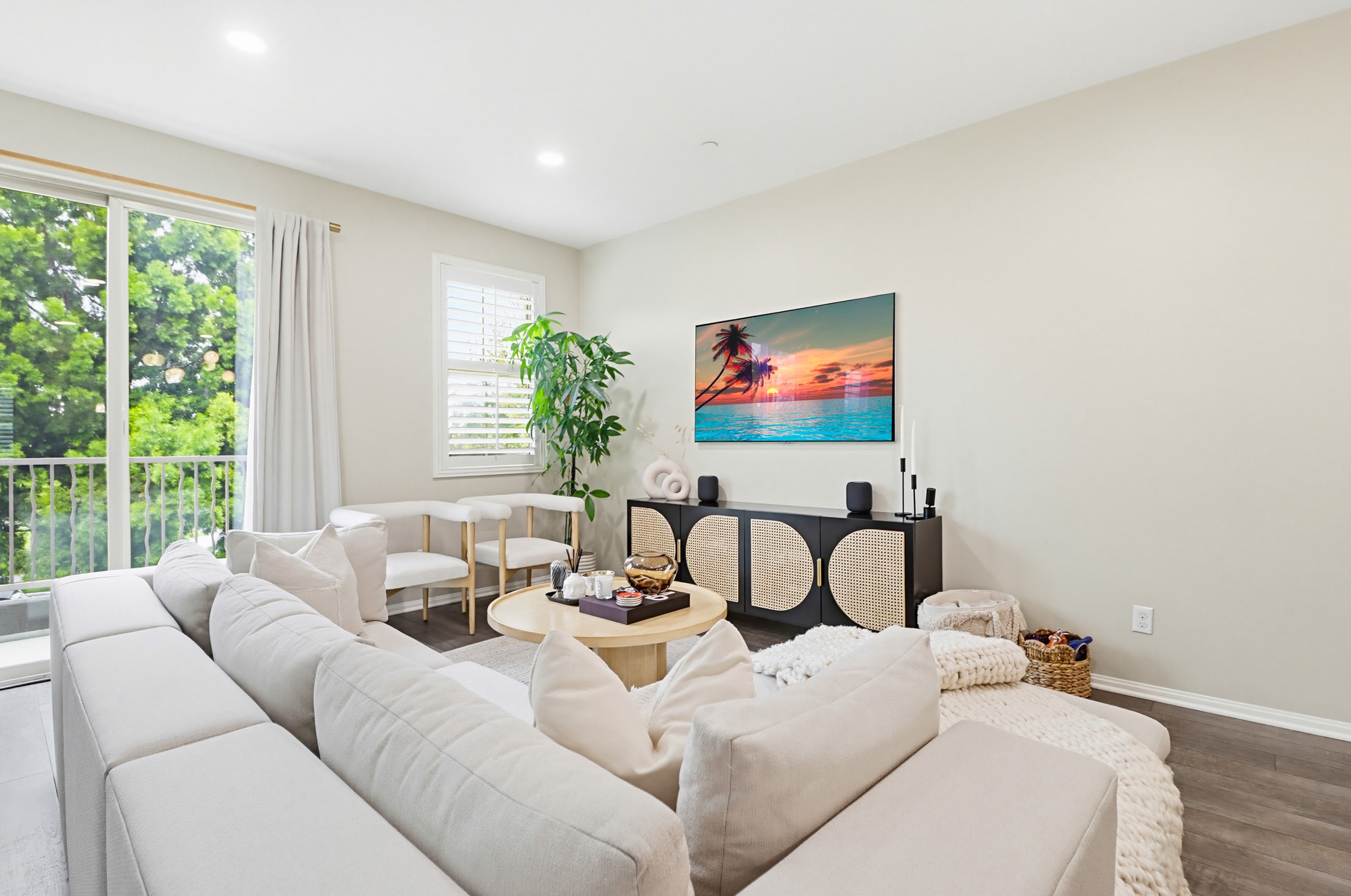 Virtual tour photo 9 of 59 for 1876 Champagne Ct UNIT 6