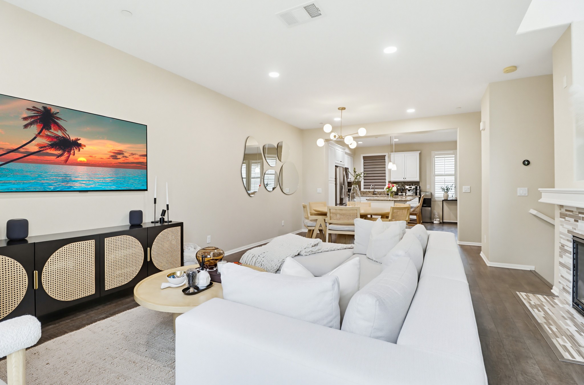 Virtual tour photo 11 of 59 for 1876 Champagne Ct UNIT 6
