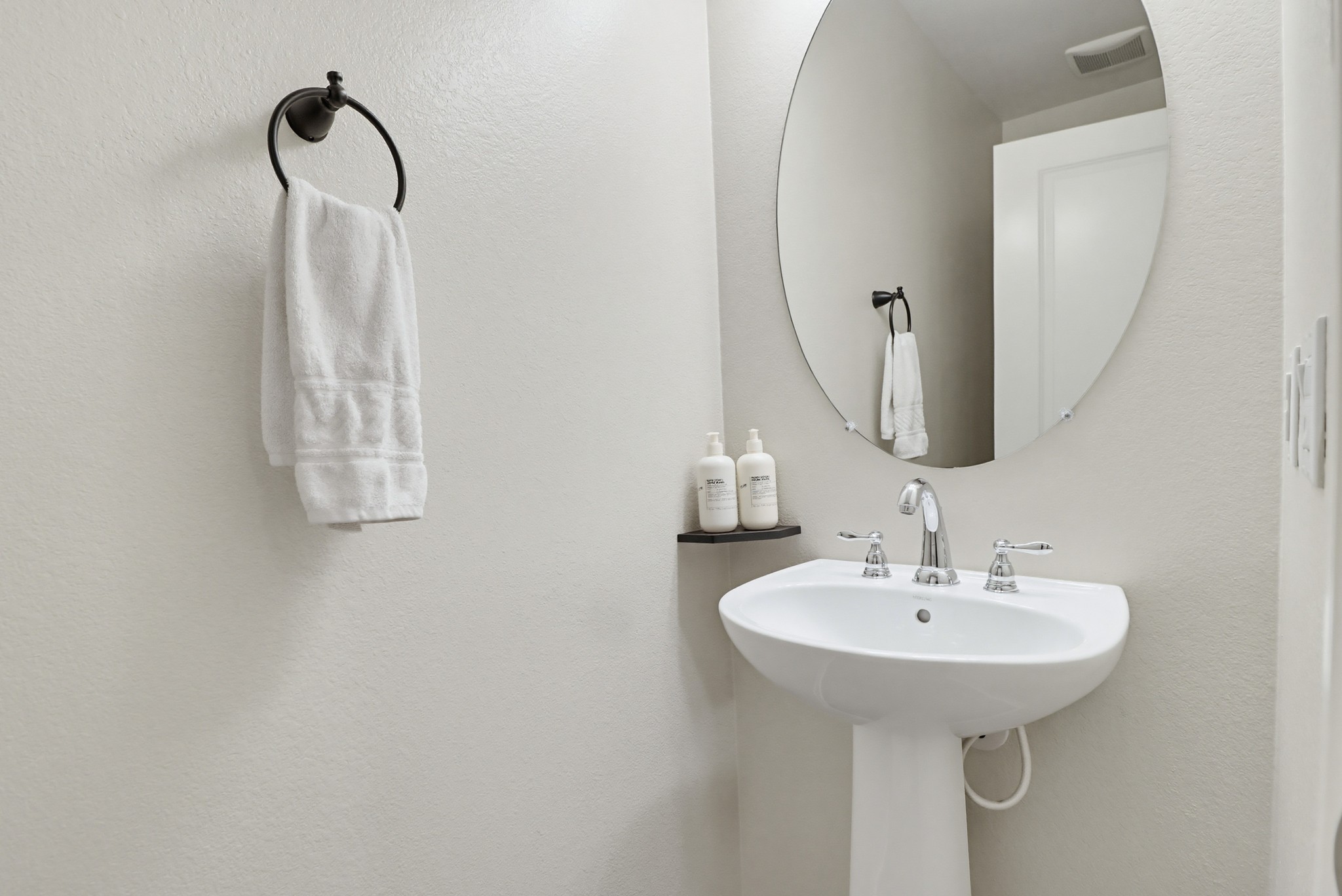 Virtual tour photo 22 of 59 for 1876 Champagne Ct UNIT 6