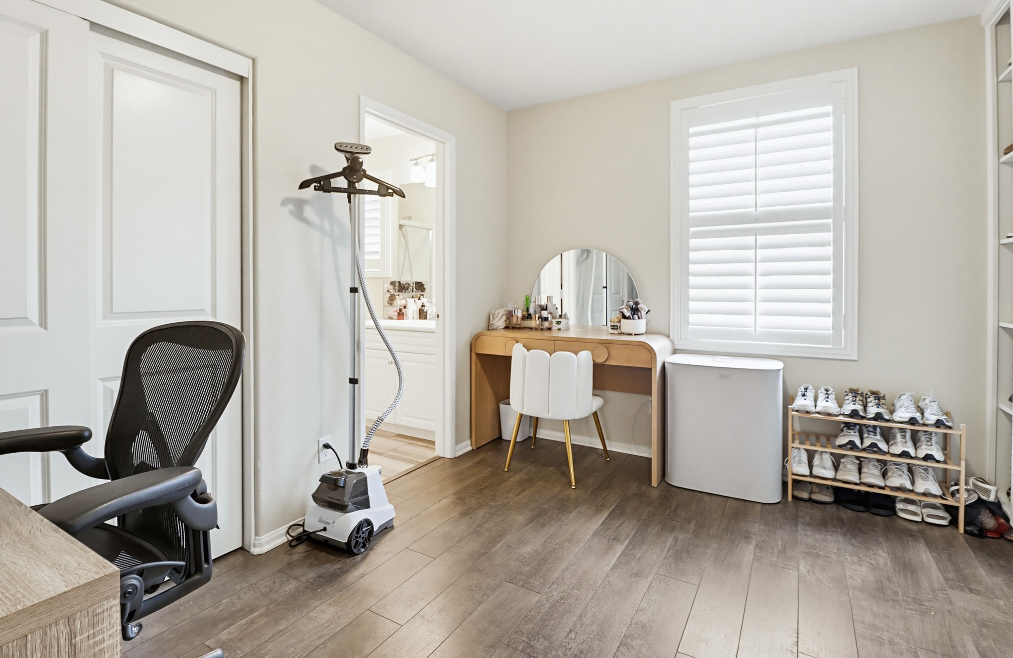 Virtual tour photo 36 of 59 for 1876 Champagne Ct UNIT 6