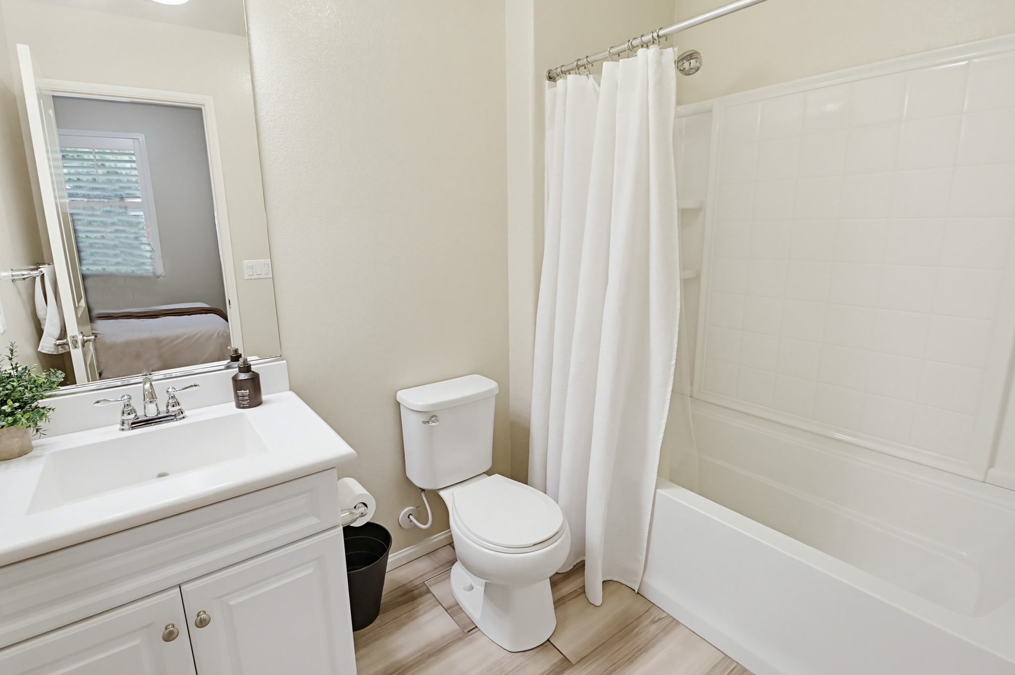 Virtual tour photo 45 of 59 for 1876 Champagne Ct UNIT 6