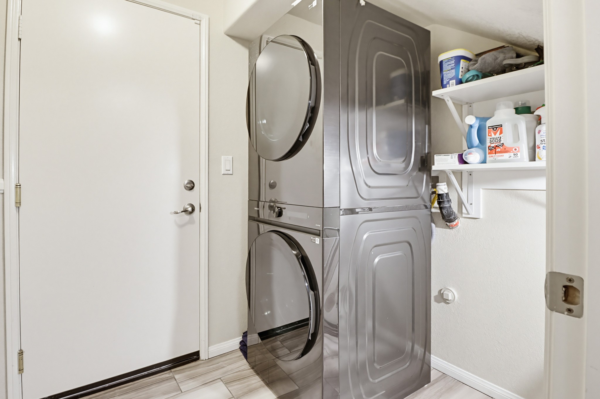 Virtual tour photo 46 of 59 for 1876 Champagne Ct UNIT 6