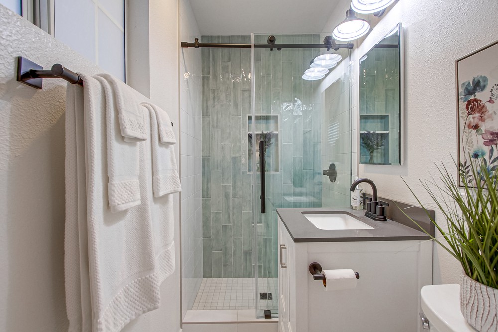 Virtual tour photo 42 of 62 for 1878 Linbrook Dr