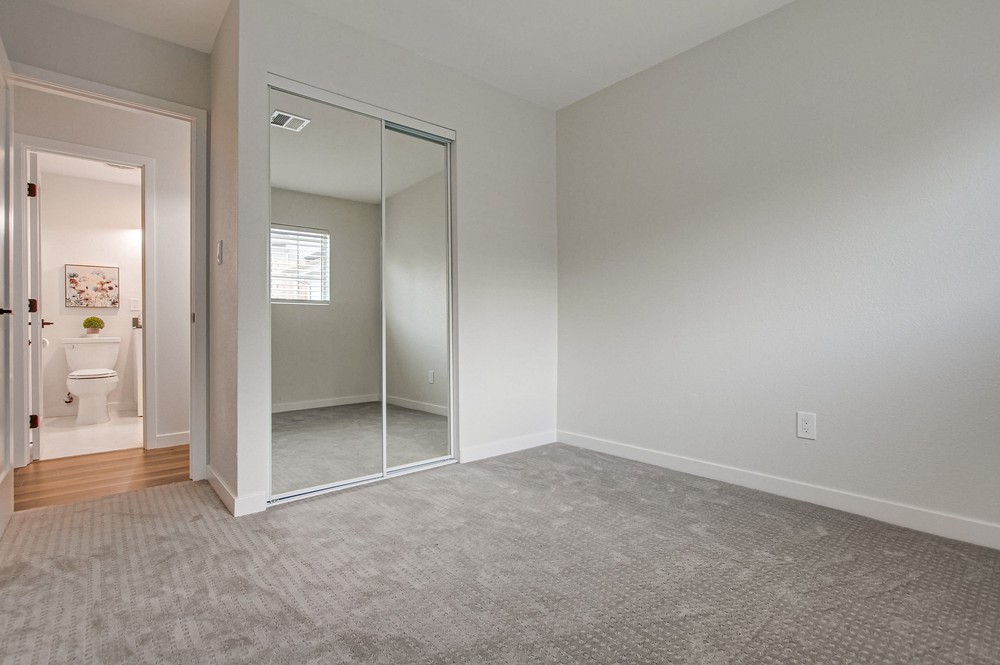Virtual tour photo 49 of 62 for 1878 Linbrook Dr
