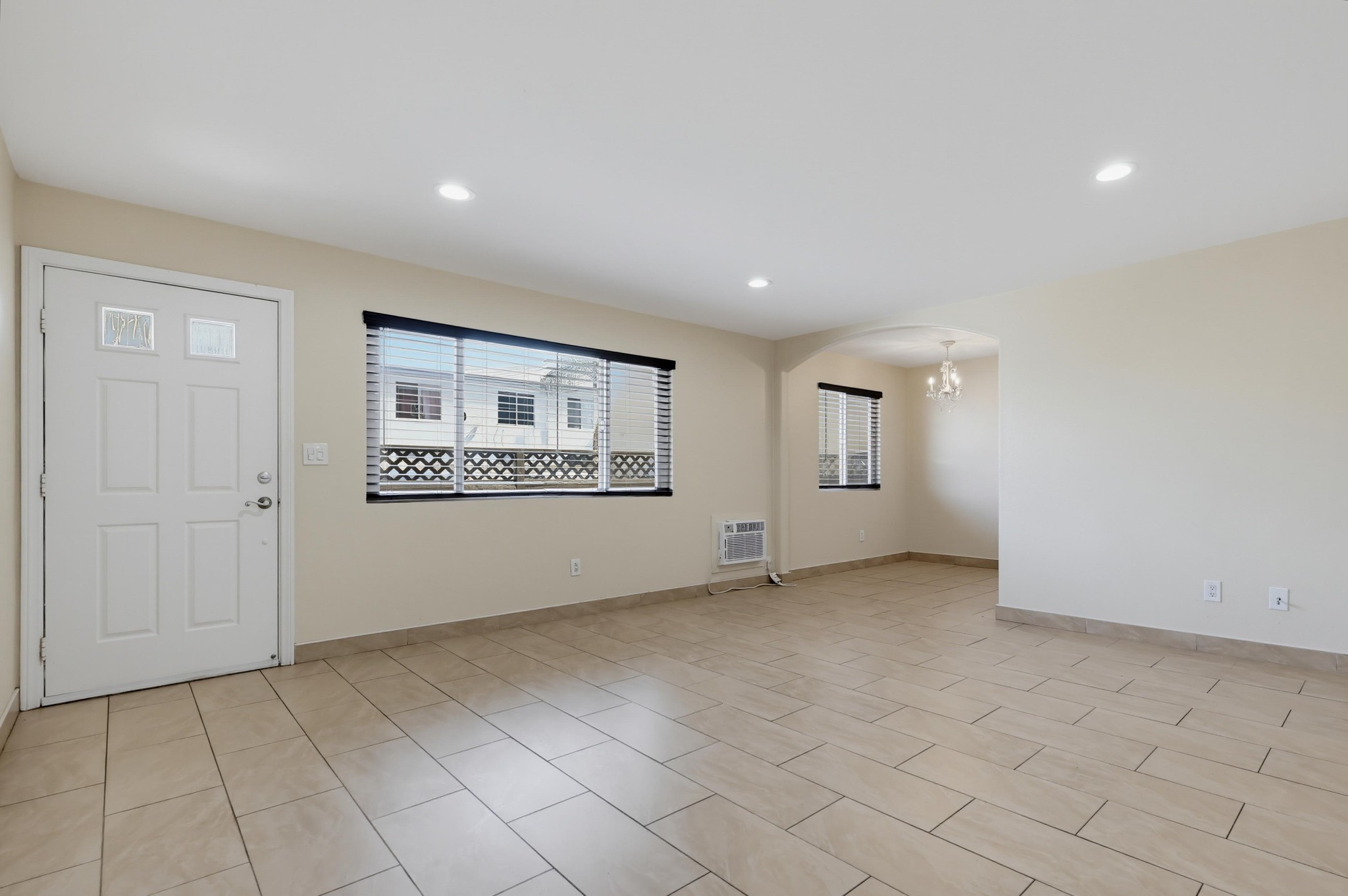 Virtual tour photo 7 of 21 for 188 S Lincoln Ave Unit 3